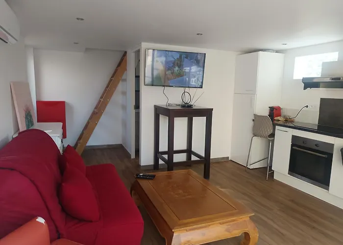 Prázdninový dům Dependance Meublee Avec Terrasse